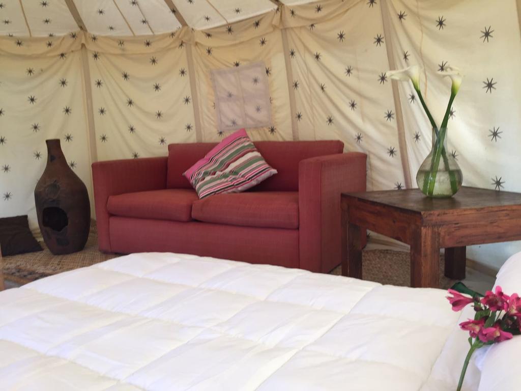 ホテルAcatitlan Glamping バジェ・デ・ブラボ エクステリア 写真